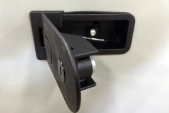 locking-lift-catch-03